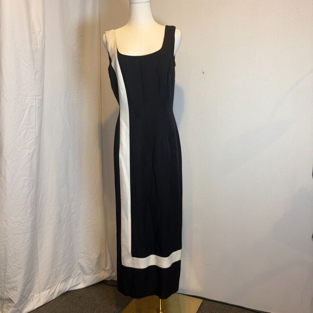 Ann Tobias Size8/Black-White Colorblock/Sleeveless Dress/Fitted Bodice/Back Slit